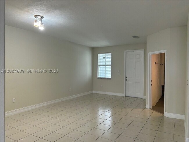 Building Photo - 11501 NW 77th St