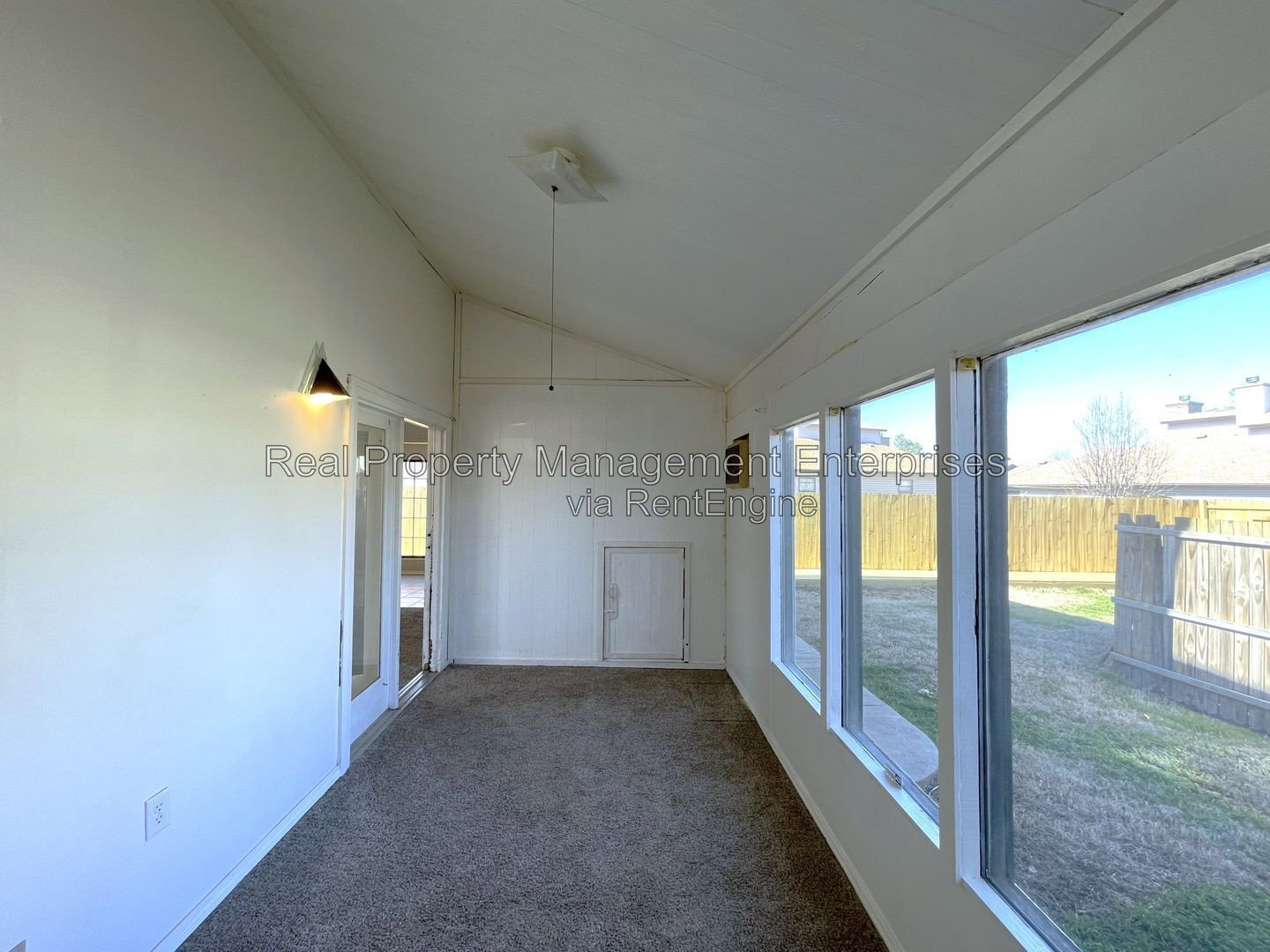 Building Photo - 11511 Stagecoach Trail