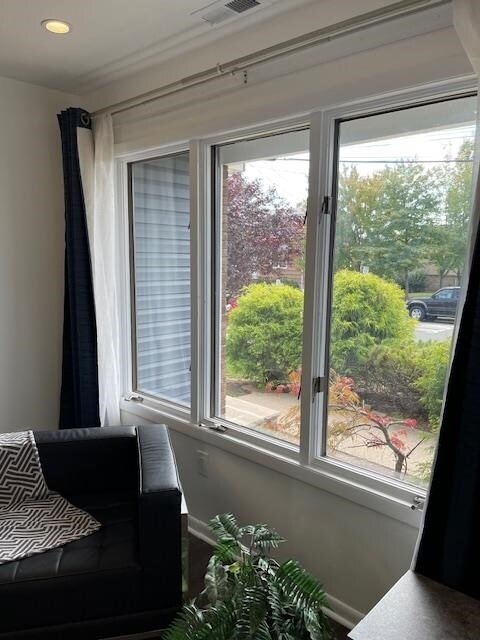 Building Photo - 190 Charles St