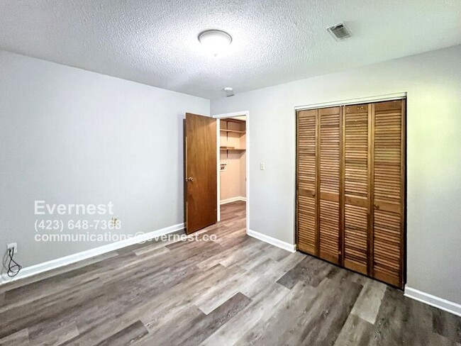 Building Photo - 8855 Millard Lee