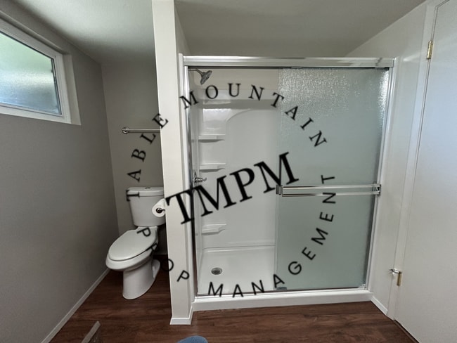 Building Photo - 37 Linda Dr