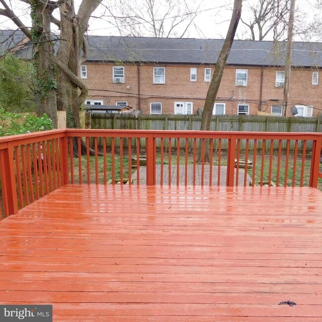 Building Photo - 2910 16th St S