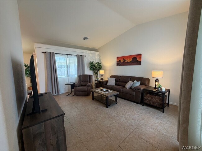 Building Photo - 2416 N Ridge Ave