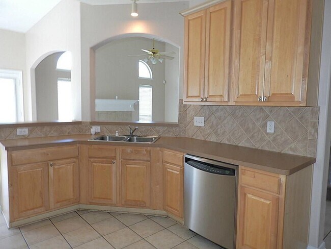 Building Photo - 15127 Brookwood Bridge Ln