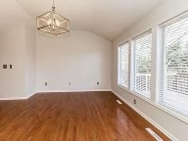 Building Photo - 4BR/3BR Home - $2,200/month