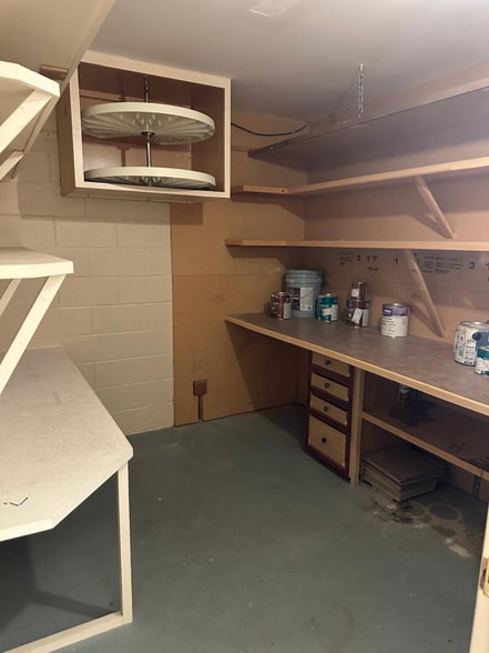 Building Photo - 331 Holland Hills Rd