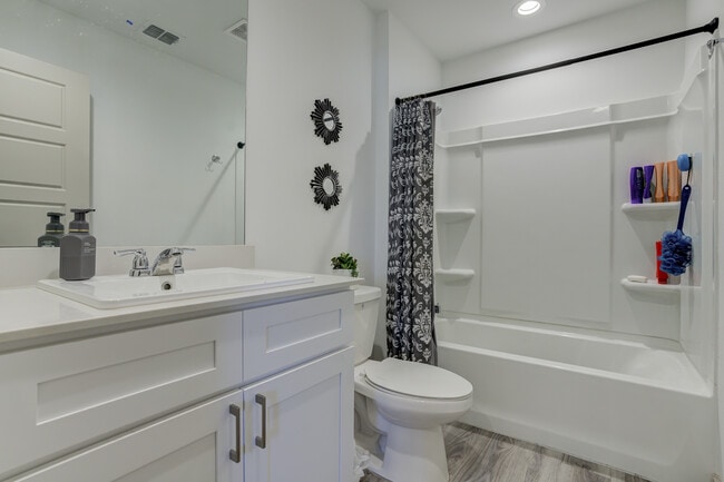 Building Photo - 2323 149th St