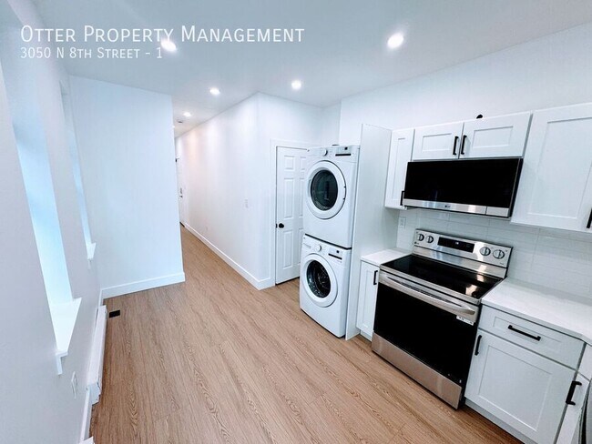 Building Photo - 3050 N 8th St