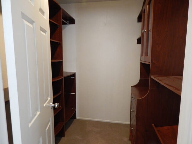 Building Photo - Stunning 4 Bedroom 3 Bath Home!!!