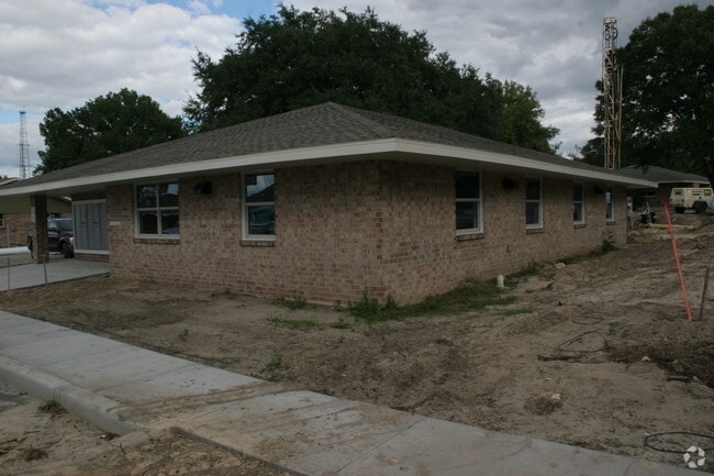 Building Photo - Colton Meadow Apartments