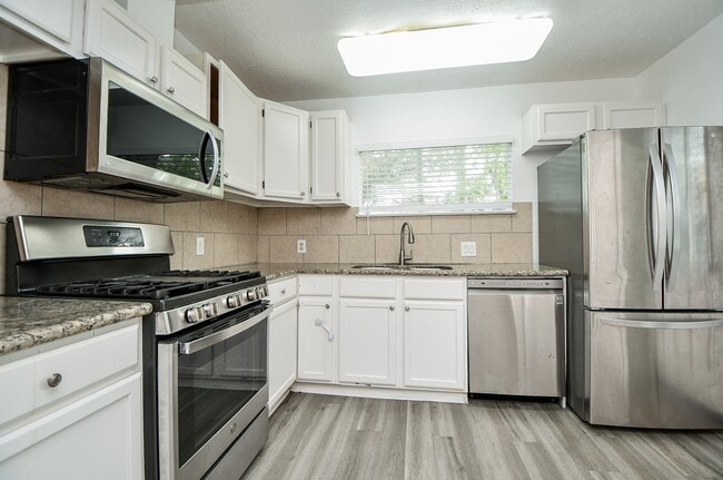 Building Photo - 3914 Childress St