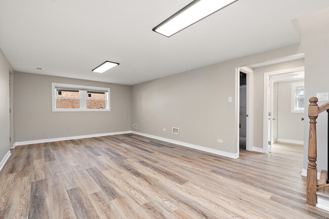 Building Photo - 9313 W 147th St