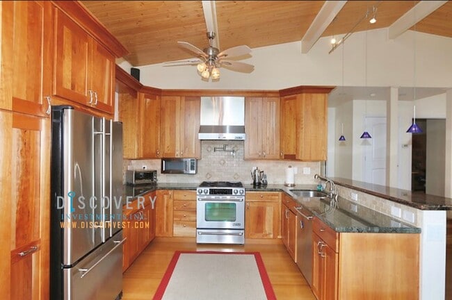 Building Photo - Four Bedroom Montclair Home with Forest Views