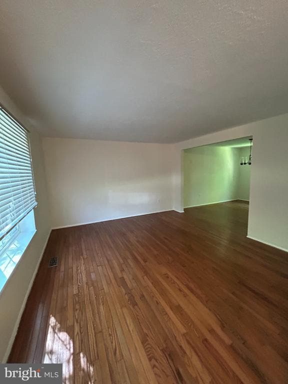 Building Photo - 16542 Sioux Ln