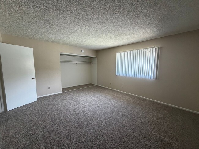Building Photo - 921 Mt Olive Dr