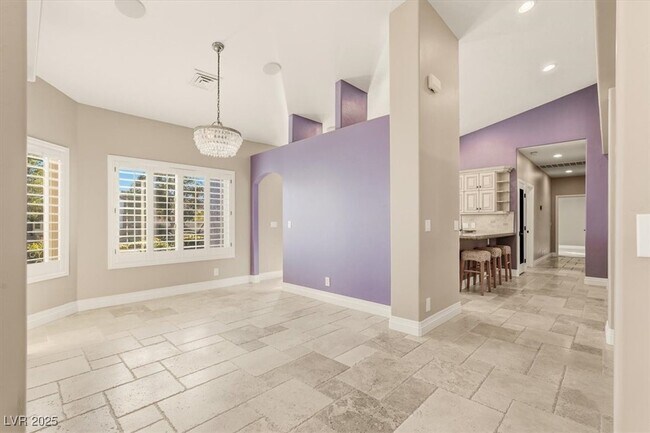 Building Photo - 8570 Country Home Cir