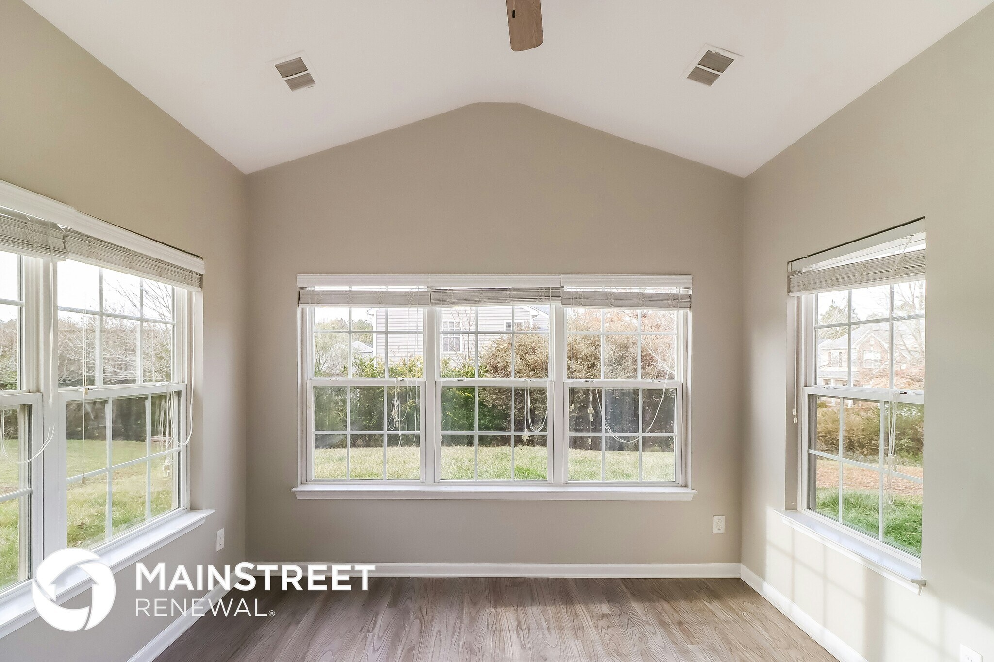 Building Photo - 6431 Hermsley Rd