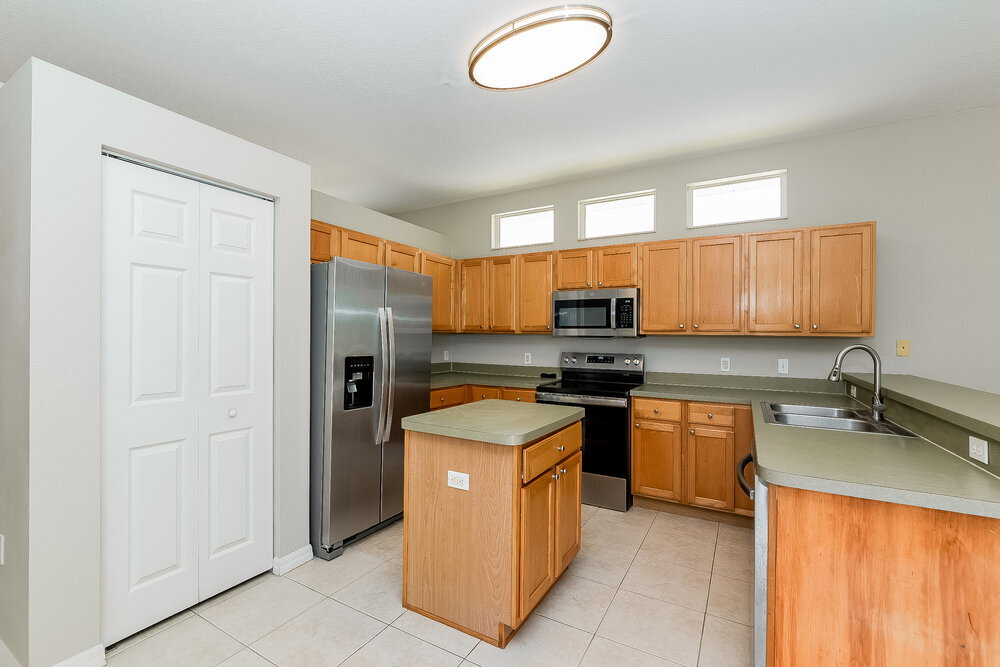 Building Photo - 1252 Millbrook Cir