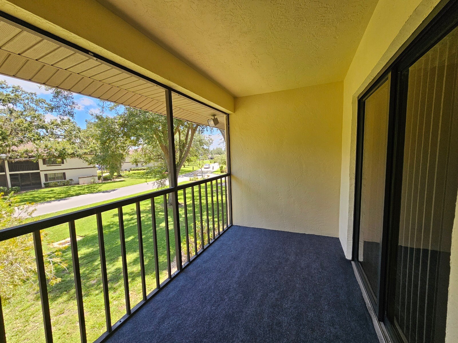 Building Photo - 19505 Quesada Ave