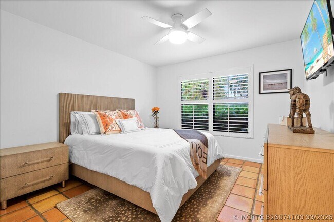 Building Photo - 2542 Bedford Mews Dr