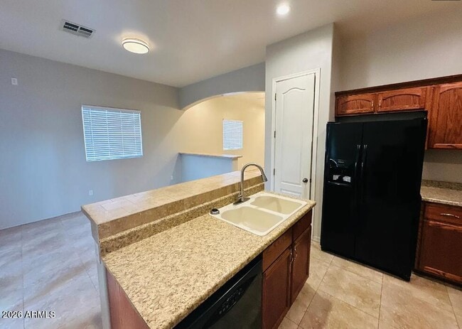 Building Photo - 1417 E Lupine Ave