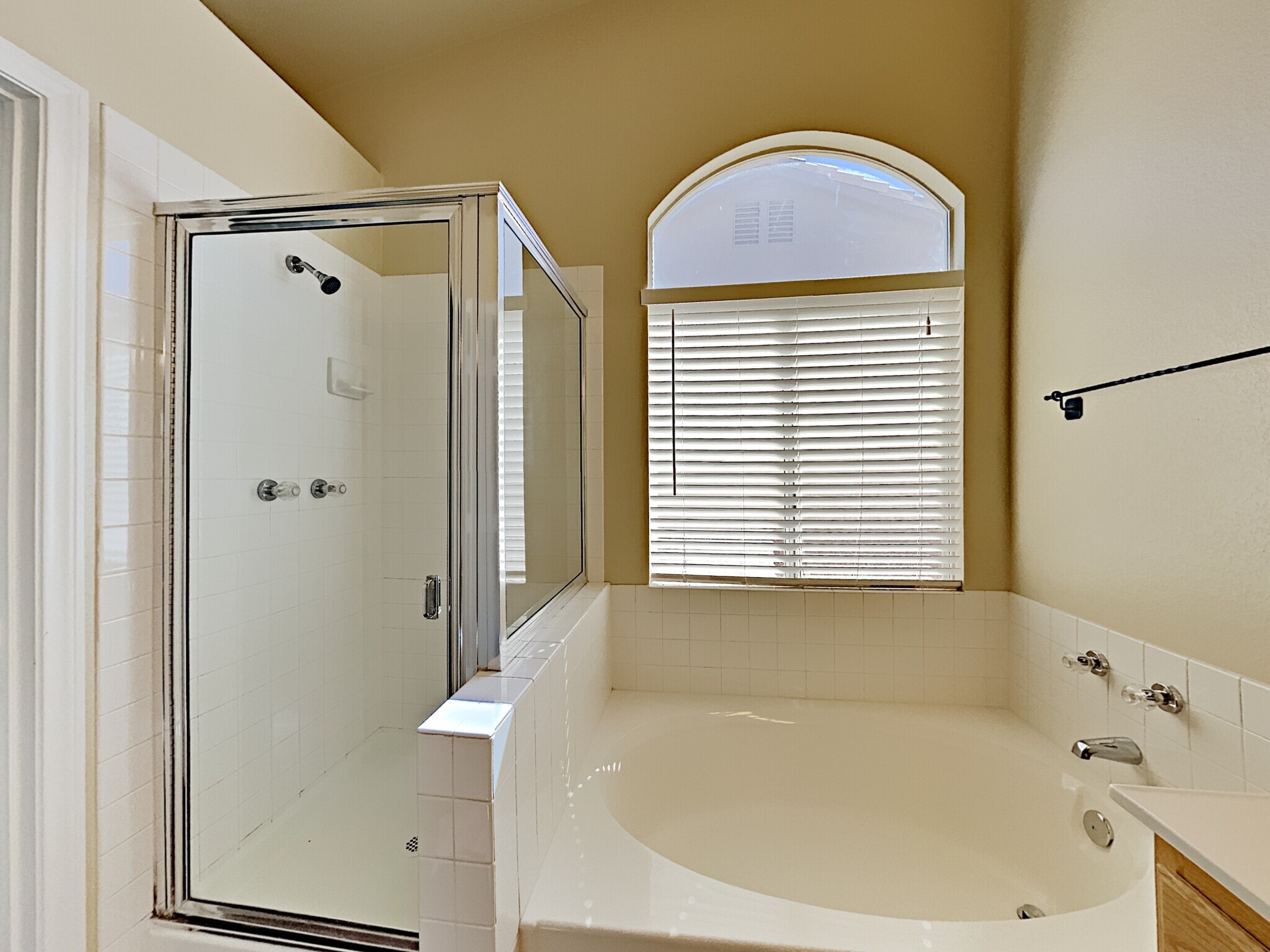 Building Photo - 918 Blue Arroyo Dr