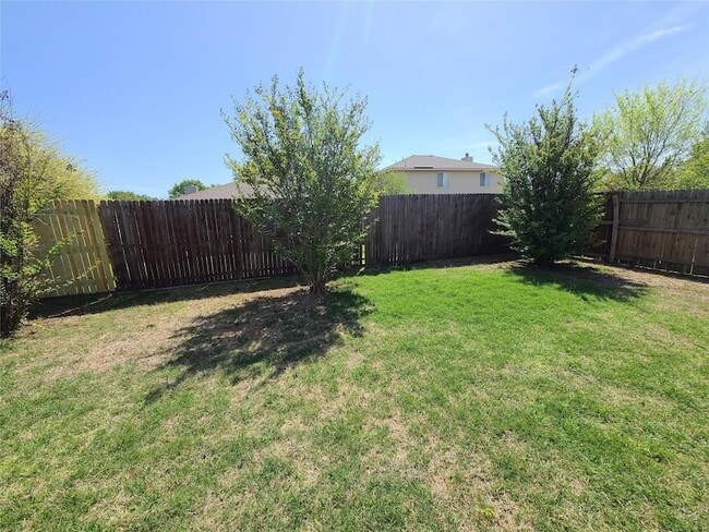 Building Photo - 2502 Cattleman Dr
