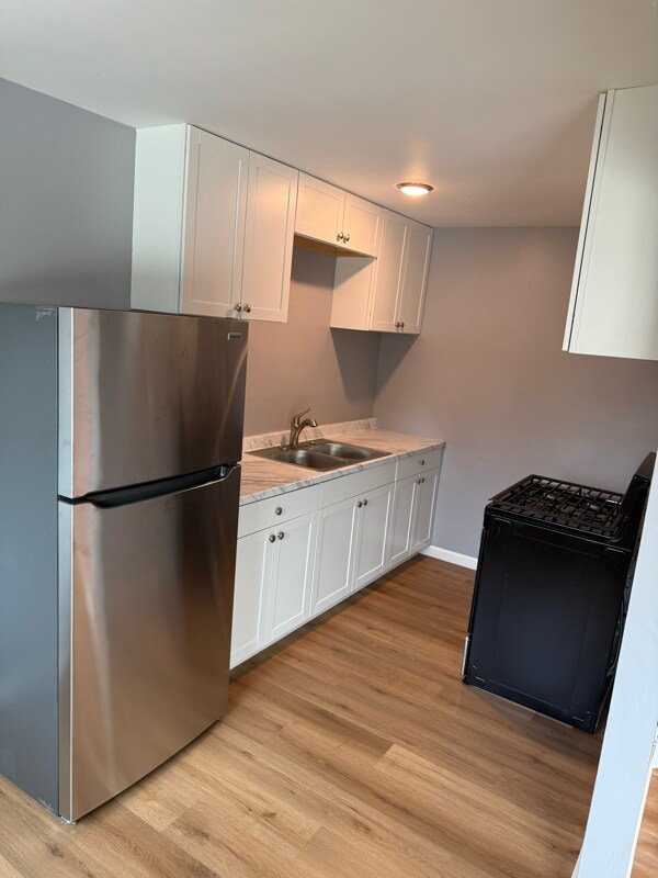 Building Photo - 661 Oldham Way