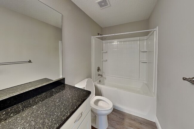 Building Photo - 7961 N Primrose Dr