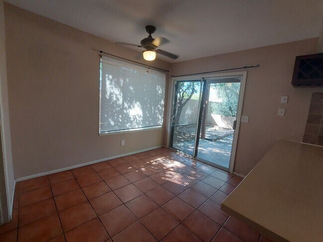 Building Photo - Spacious House