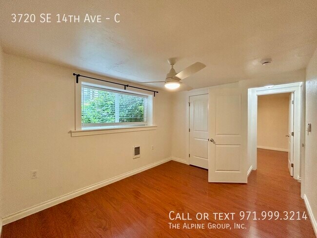 Building Photo - 3720 SE 14th Ave