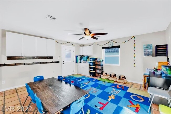 Building Photo - COMING SOON: Single Story 5 Bd, 4 Bth, Inc...