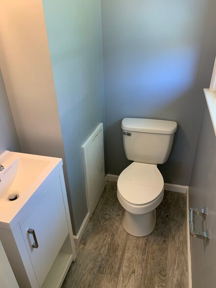 Building Photo - 507 Moran Ave