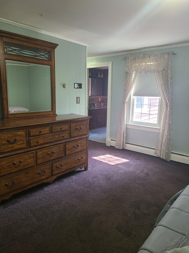 Building Photo - 6 Cherry Hill Dr