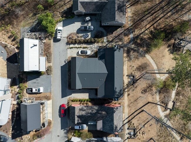 Building Photo - 377 Anders N