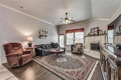 Building Photo - 7336 La Mancha