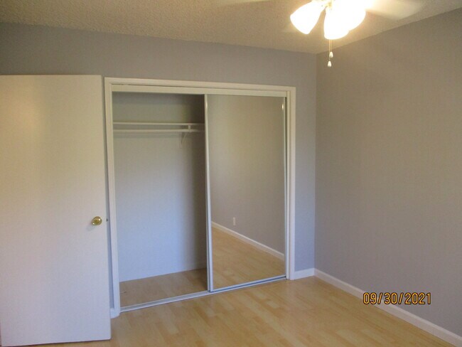 Building Photo - 3227 Altura Ave