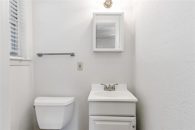 Building Photo - 4716 Fawn Dr