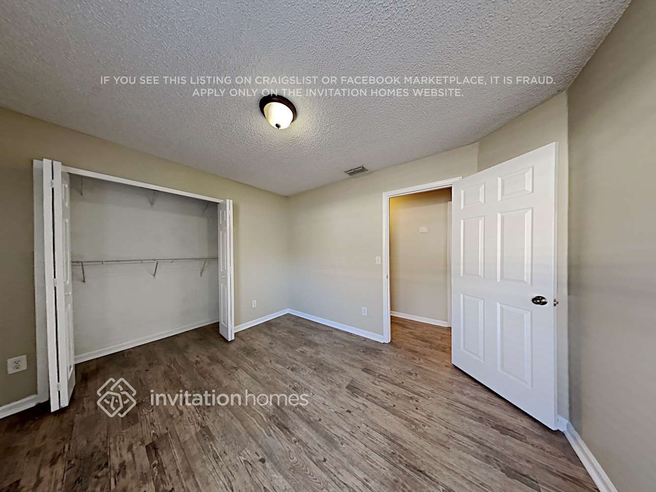 Building Photo - 8043 Sable Creek Dr E