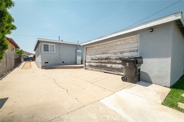 Building Photo - 612 N Brannick Ave