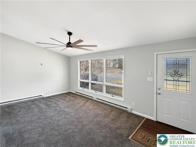 Building Photo - 308 Hemlock Ln