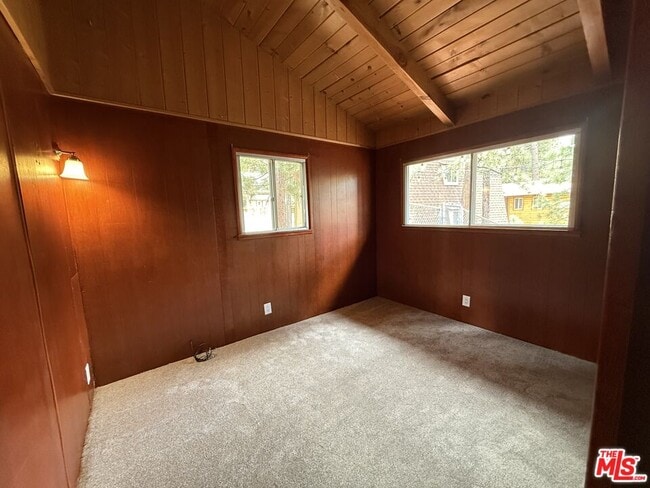 Building Photo - 42995 Sunset Dr