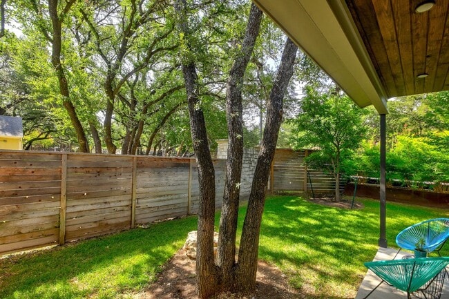 Building Photo - 4804 Duval Rd