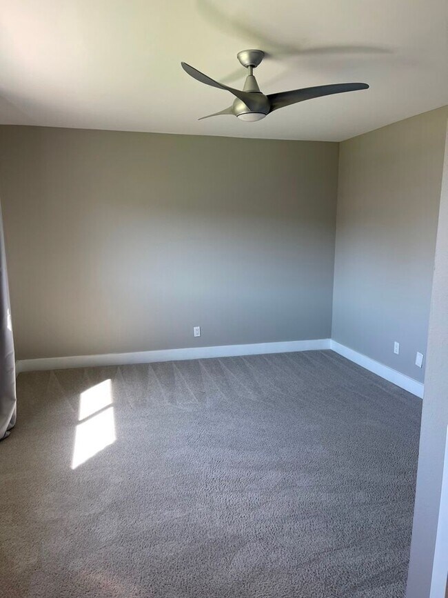 Building Photo - 2927 E Fairmount Ave