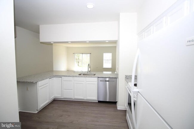 Building Photo - 132 Bay Hill Ln
