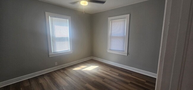 Primary Photo - 2115 W 8th St