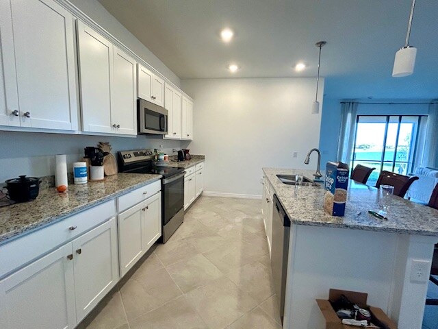Building Photo - 14833 Palamos Cir