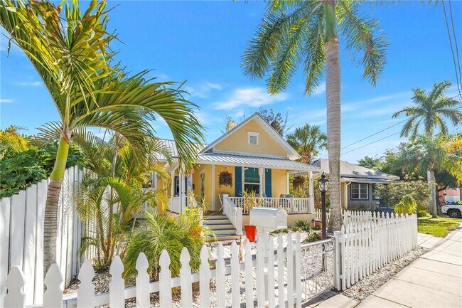 Building Photo - 748 11th Ave N