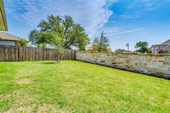 Building Photo - 229 McFarland St
