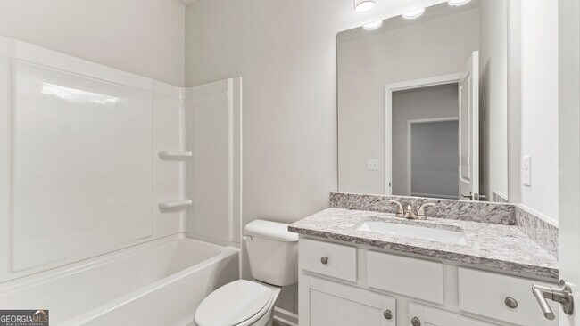 Building Photo - 2600 Mls Cmn Dr